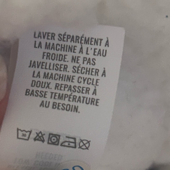 Offline by Aerie Medium Women’s Black Quilted Bomber Jacket - Picture 8 of 9